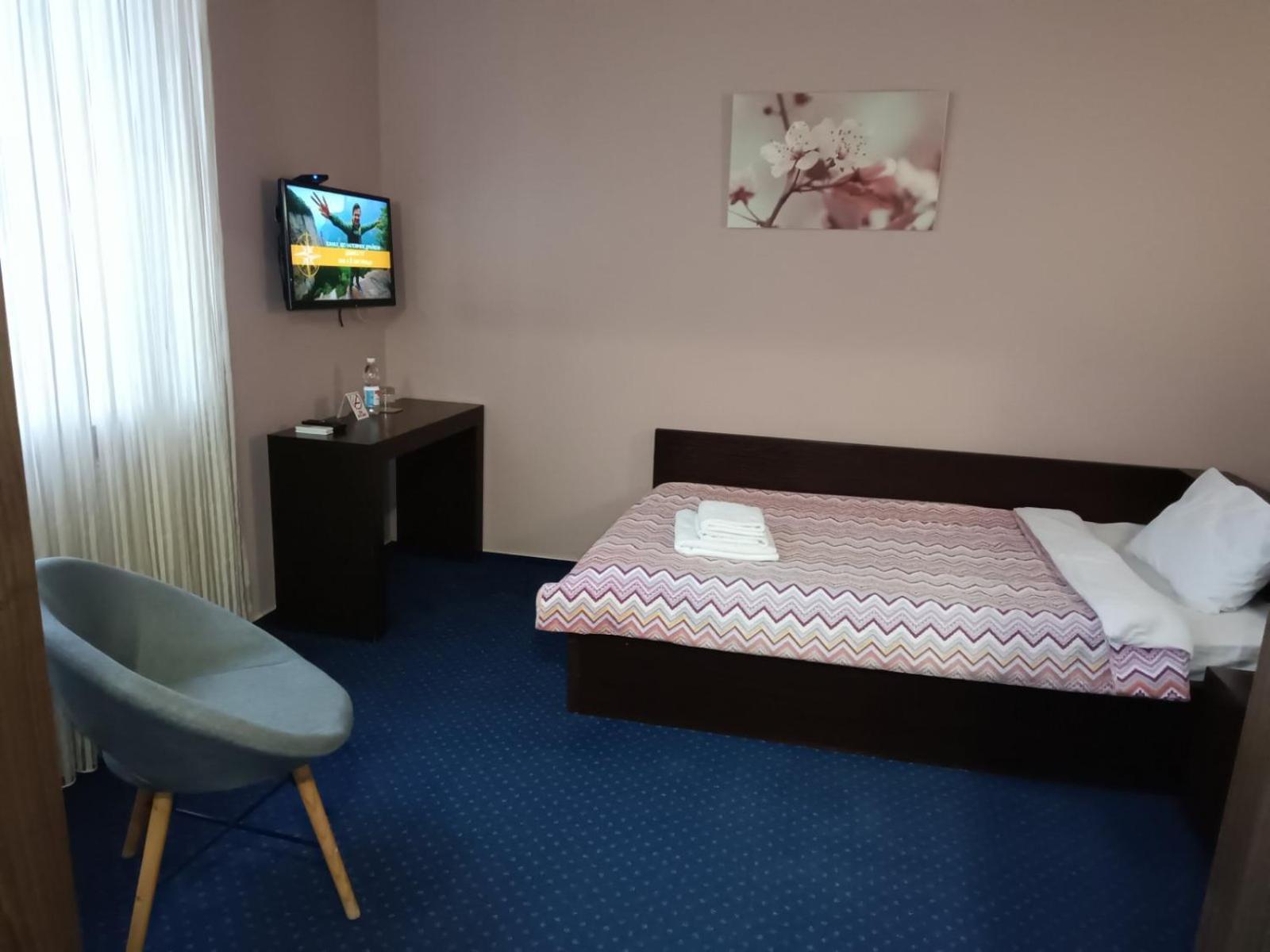 Gosudar Hotel Kirovograd Exterior foto